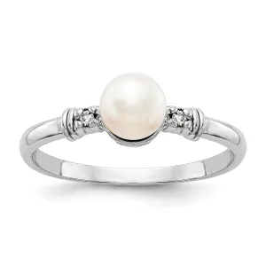 14k White Gold Pearl Diamond Ring
