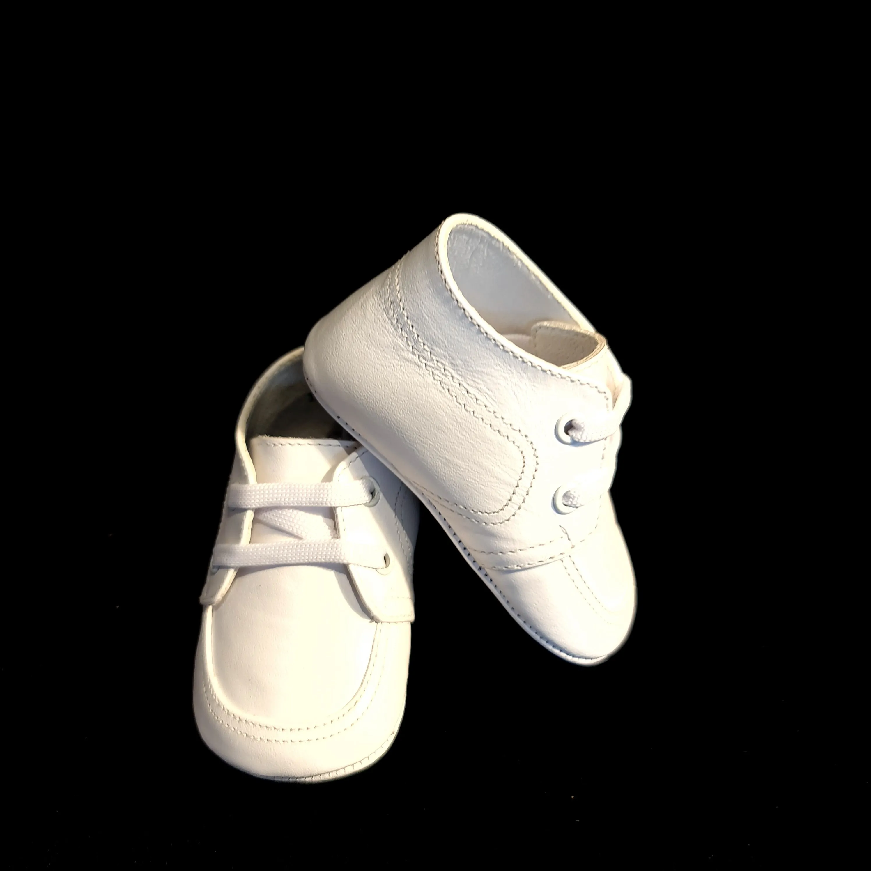238 Will Beth soft leather pram shoes - lace up