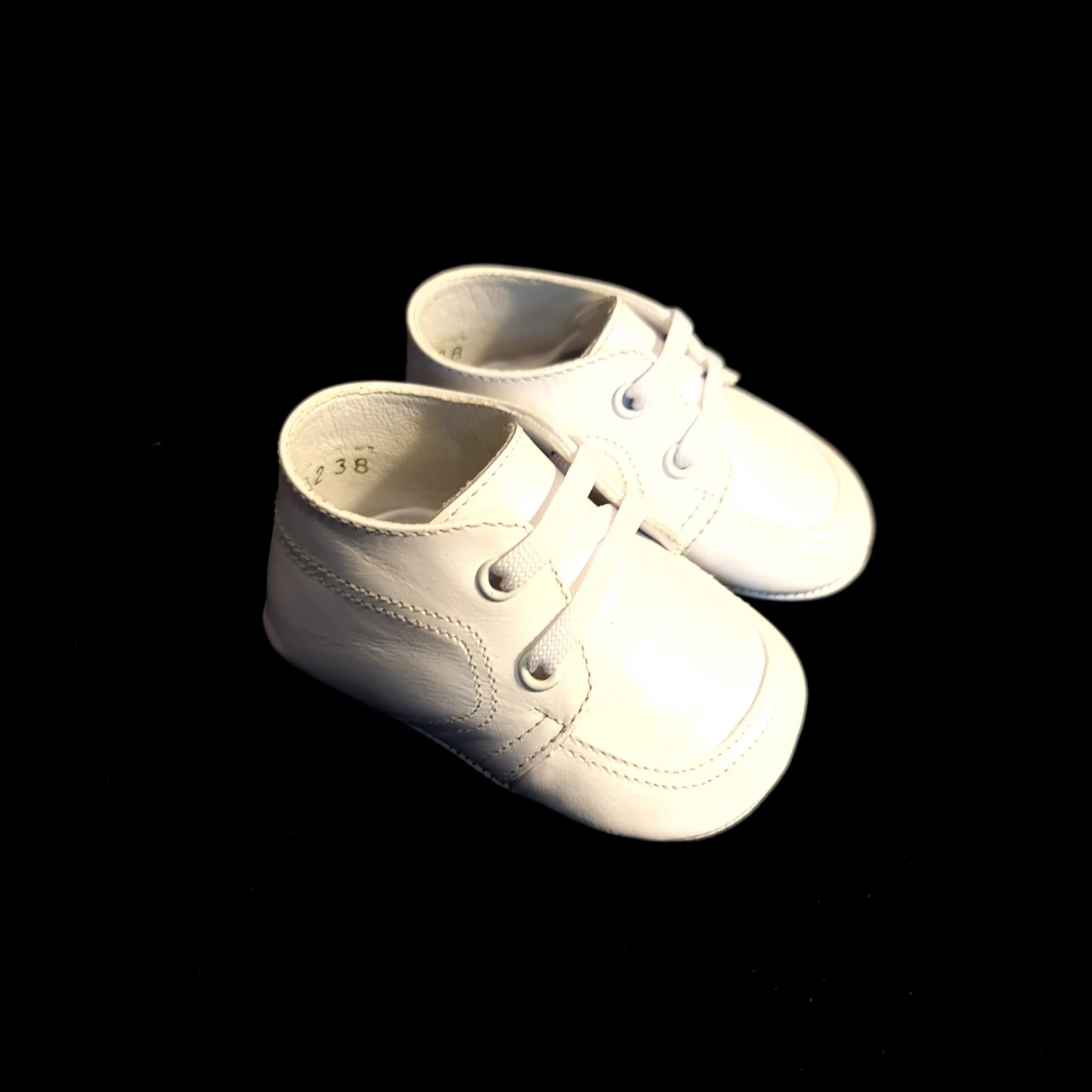 238 Will Beth soft leather pram shoes - lace up