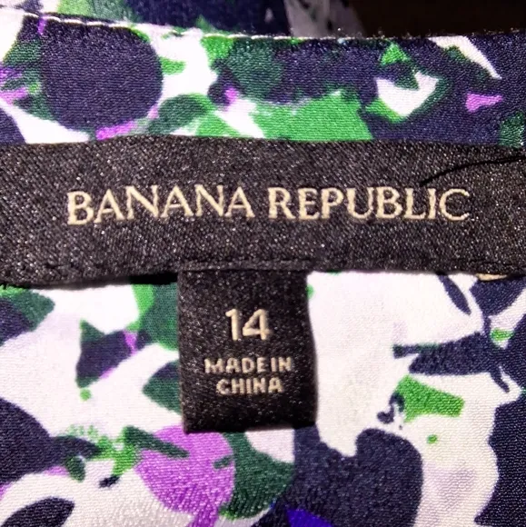 A Banana Republic SL Jaden Floral V-neck sleeveless maxi dress.