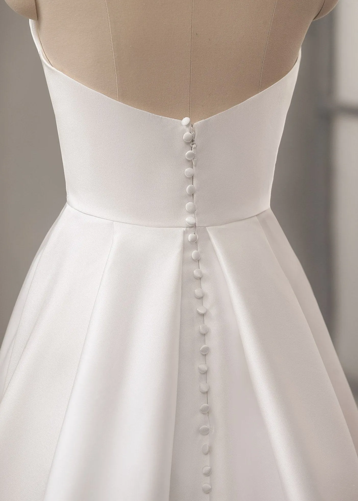 Adelaide Ivory Mikado A-Line wedding gown s16-18 with split