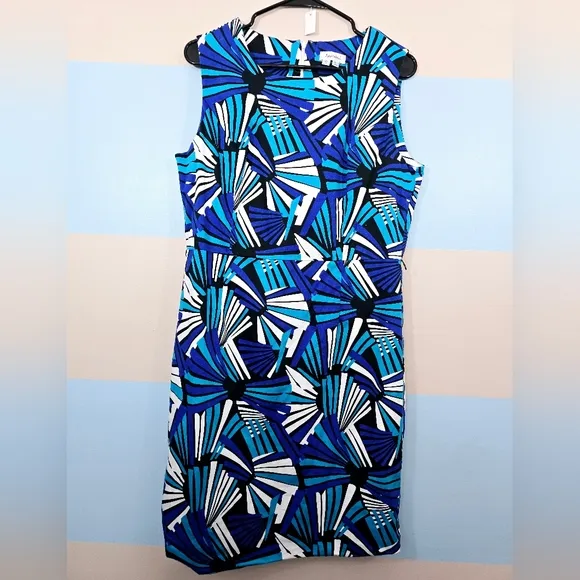 Appraisal Blue Geometric Sheath Dress