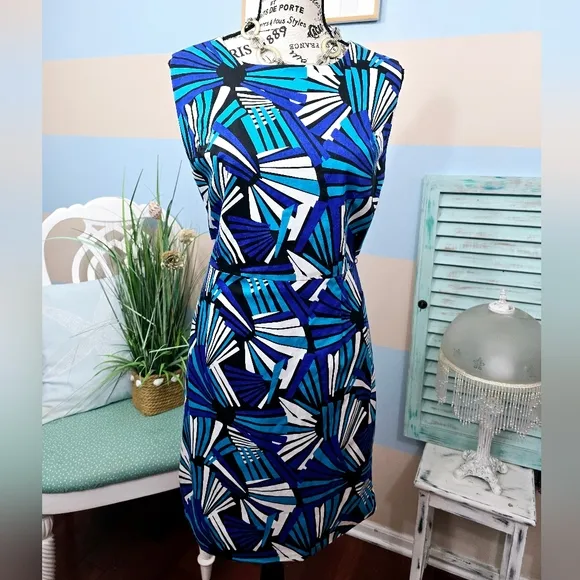 Appraisal Blue Geometric Sheath Dress