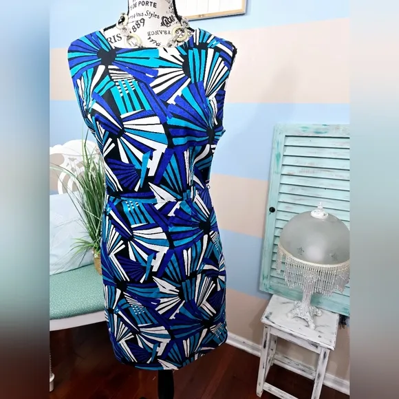 Appraisal Blue Geometric Sheath Dress