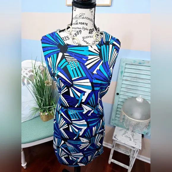 Appraisal Blue Geometric Sheath Dress