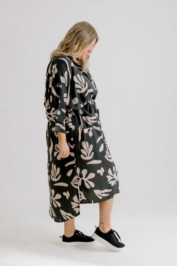 Arenes Motif Shirt Dress - Black Motif Print