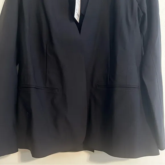 Athleta Avenue Blazer Size 14 Black Jacket with pockets Brand New Business Work