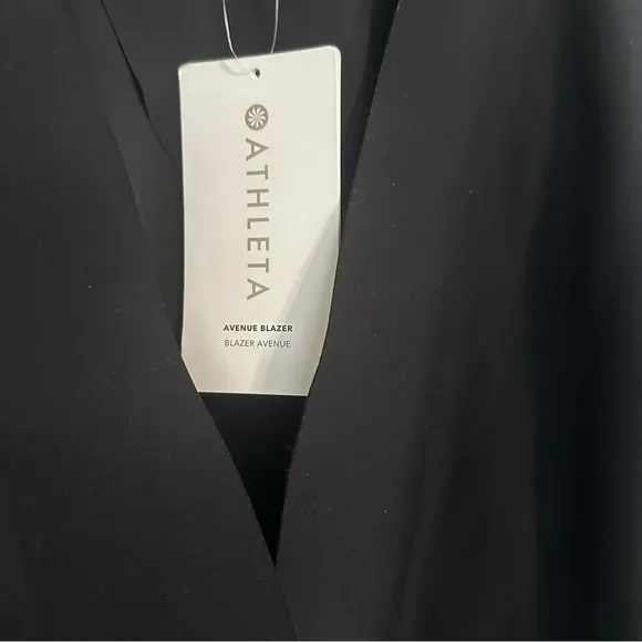 Athleta Avenue Blazer Size 14 Black Jacket with pockets Brand New Business Work