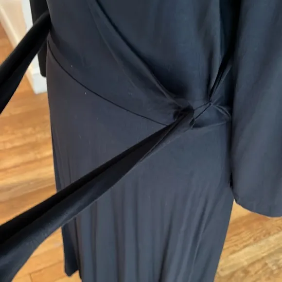 BANANA REPUBLIC size large black faux wrap long sleeve midi dress