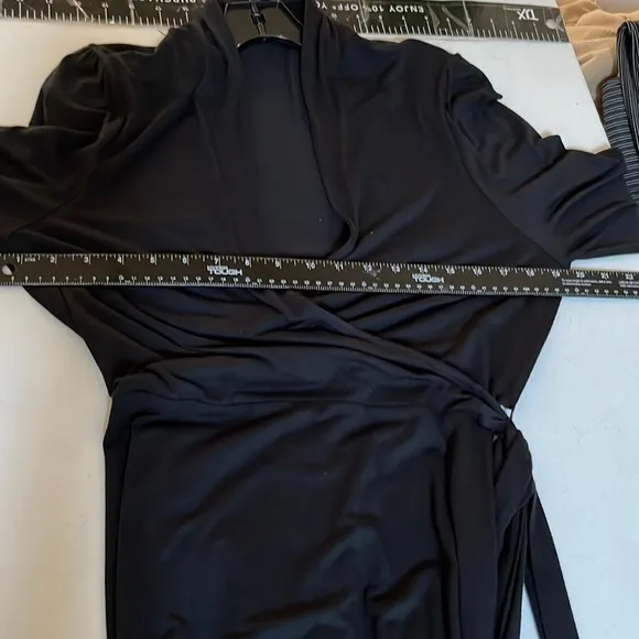 BANANA REPUBLIC size large black faux wrap long sleeve midi dress