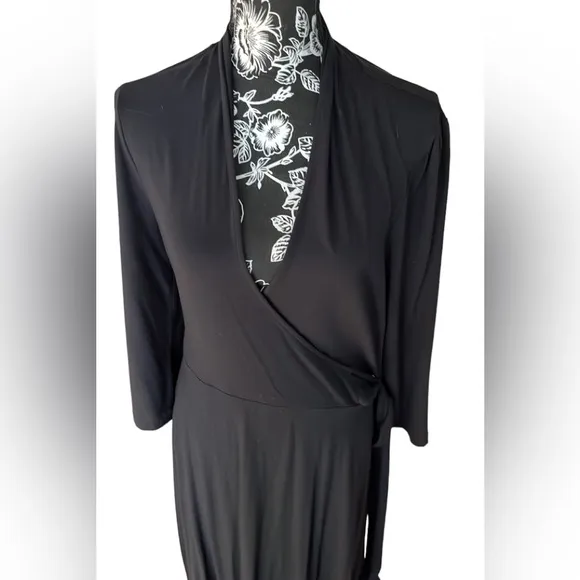 BANANA REPUBLIC size large black faux wrap long sleeve midi dress