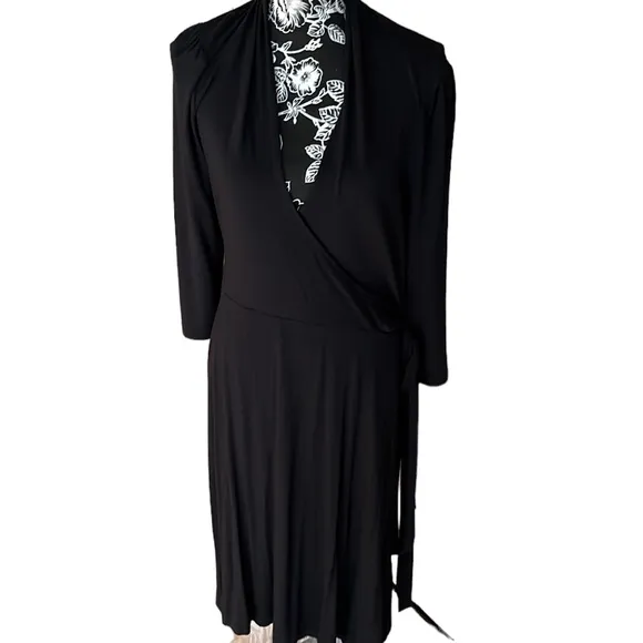 BANANA REPUBLIC size large black faux wrap long sleeve midi dress