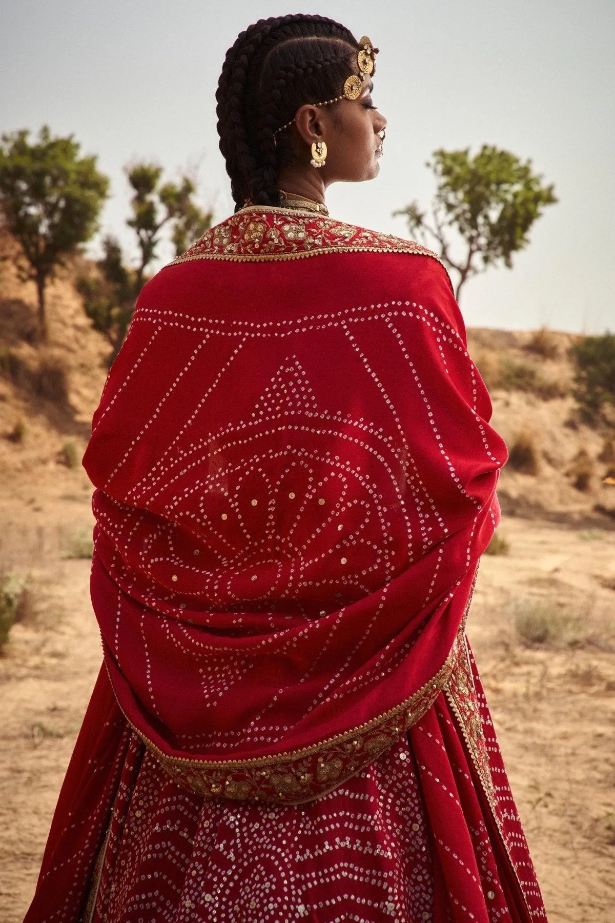 BHUVI BANDHANI LEHENGA SET – RED