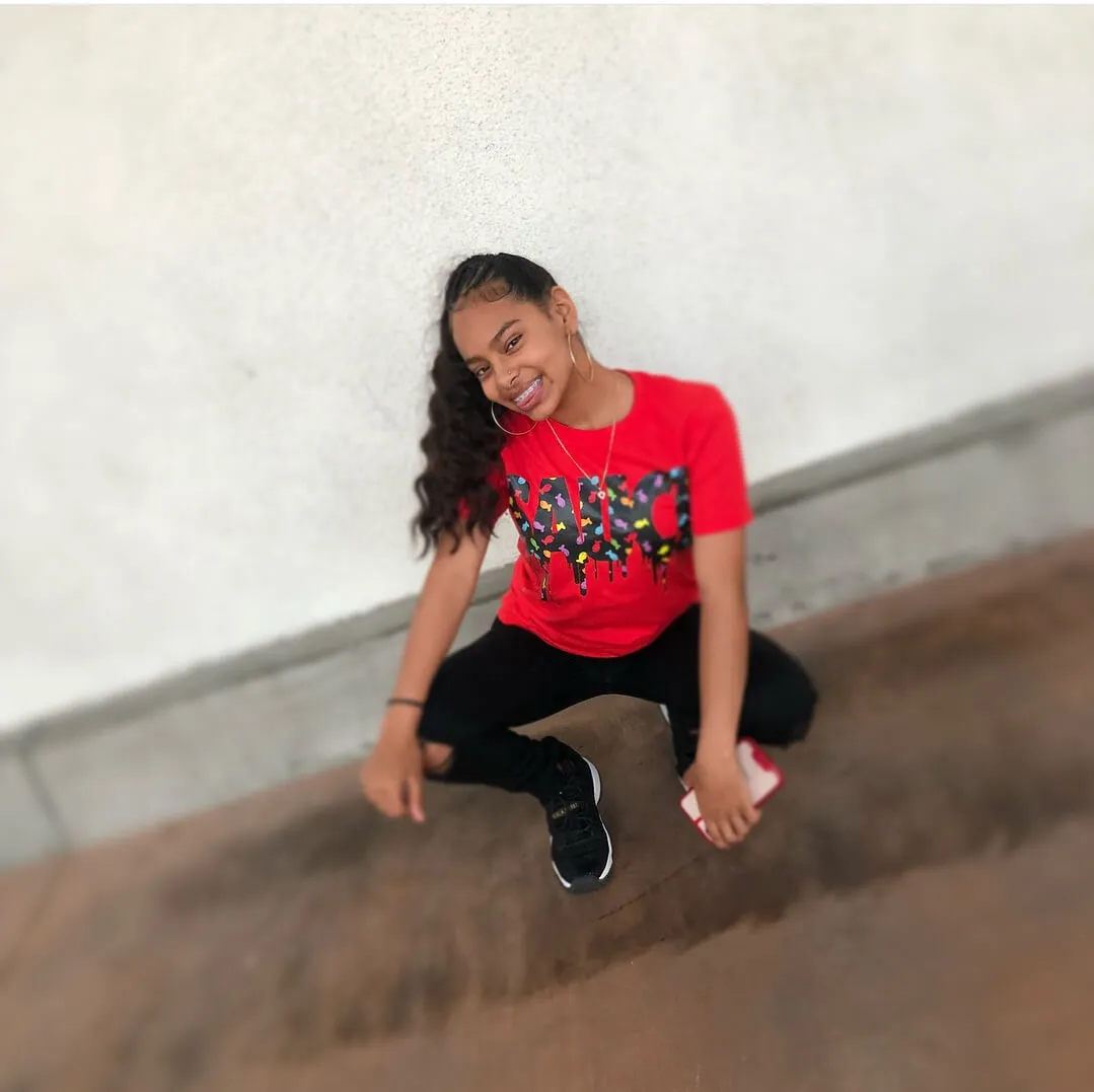 Black Goldfish Sauce | Red Tee