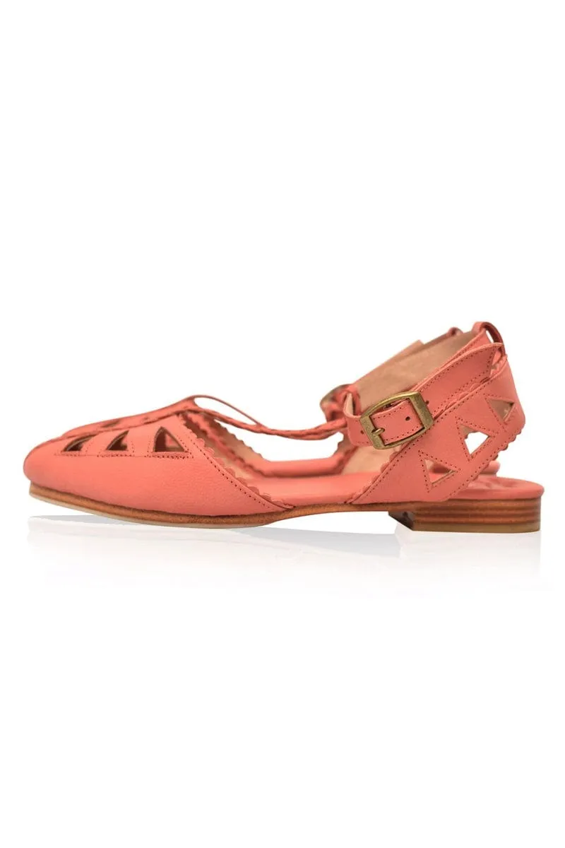 Bounty T-strap Leather Sandals in Vintage Camel