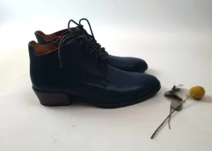 Bueno soft navy leather lace up boots size 40