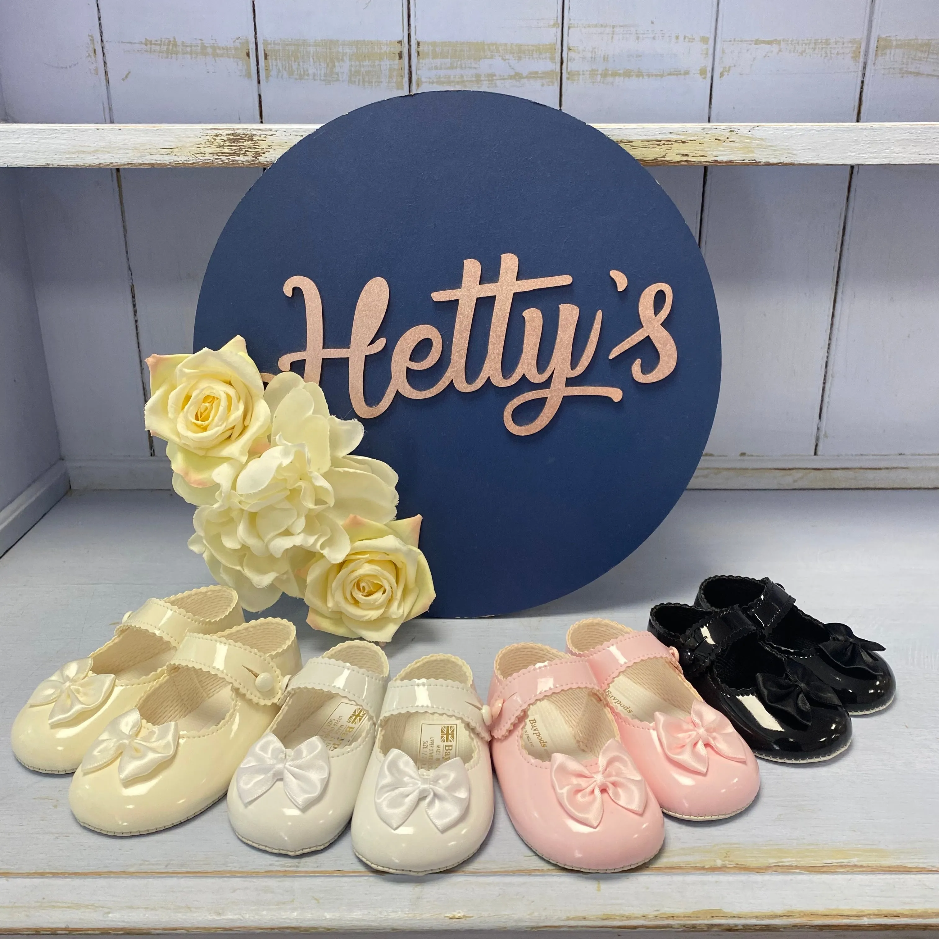 “Candy” Soft Sole Small Bow Shoes