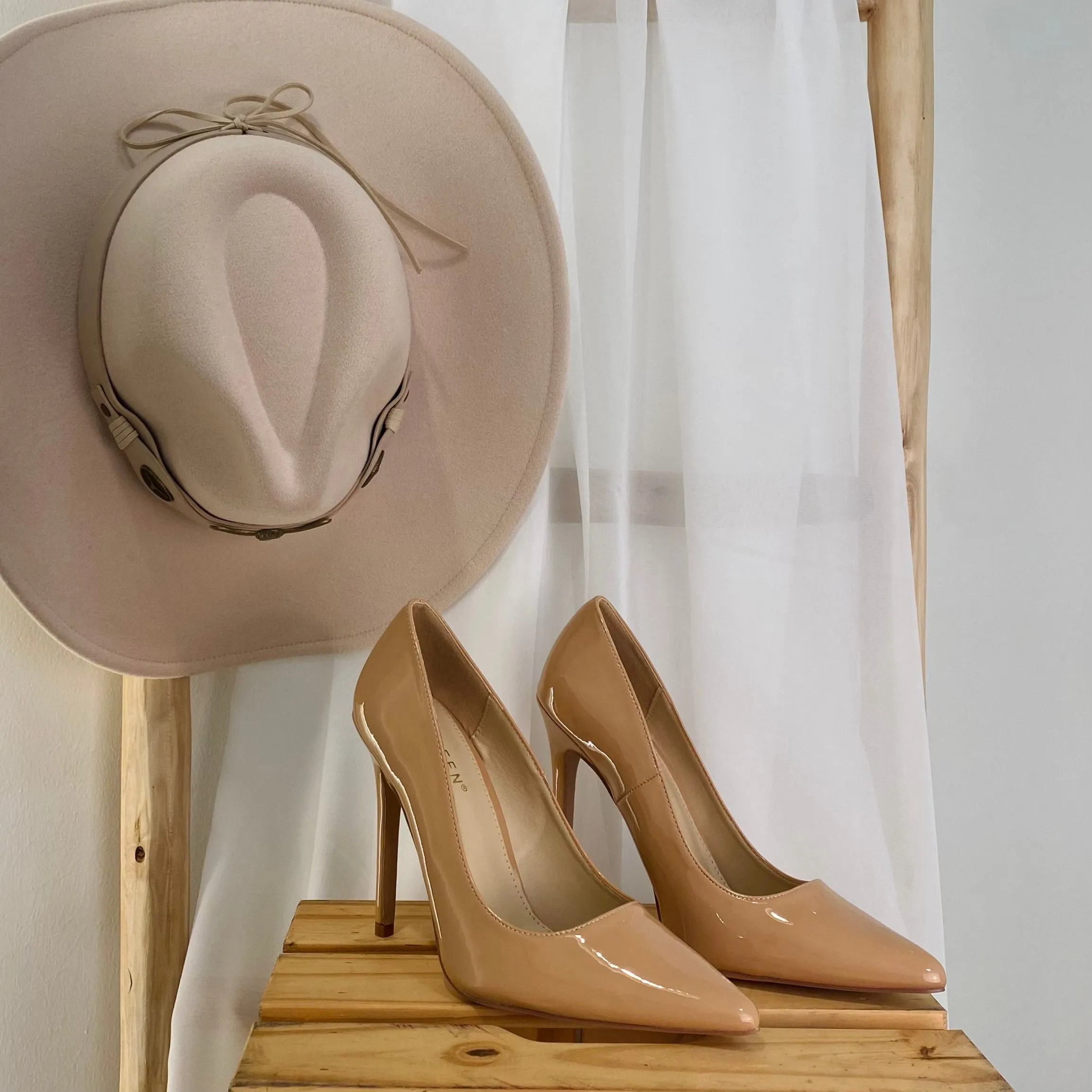 Carmen Heels (Nude)