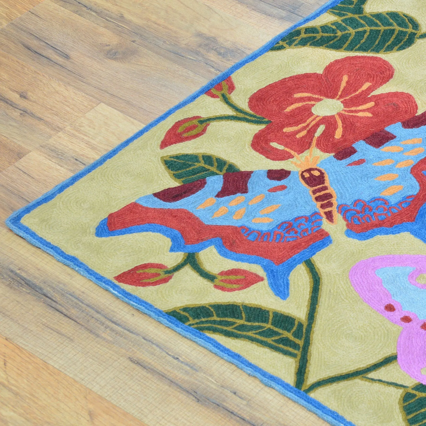 Chain-Stitched Butterfly Design Handmade Wool Rug (Size 4.0 X 6.0) Brrsf-912