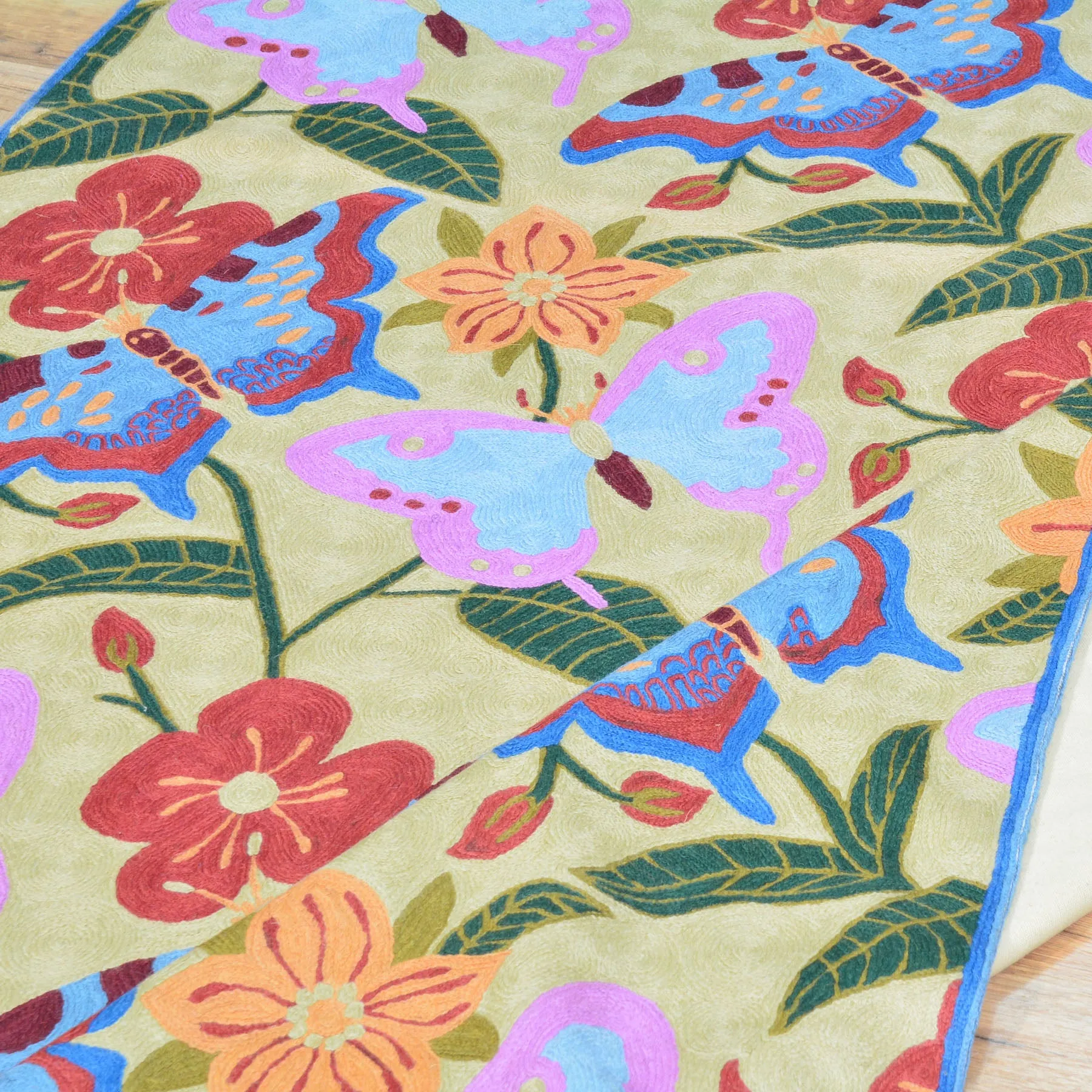 Chain-Stitched Butterfly Design Handmade Wool Rug (Size 4.0 X 6.0) Brrsf-912