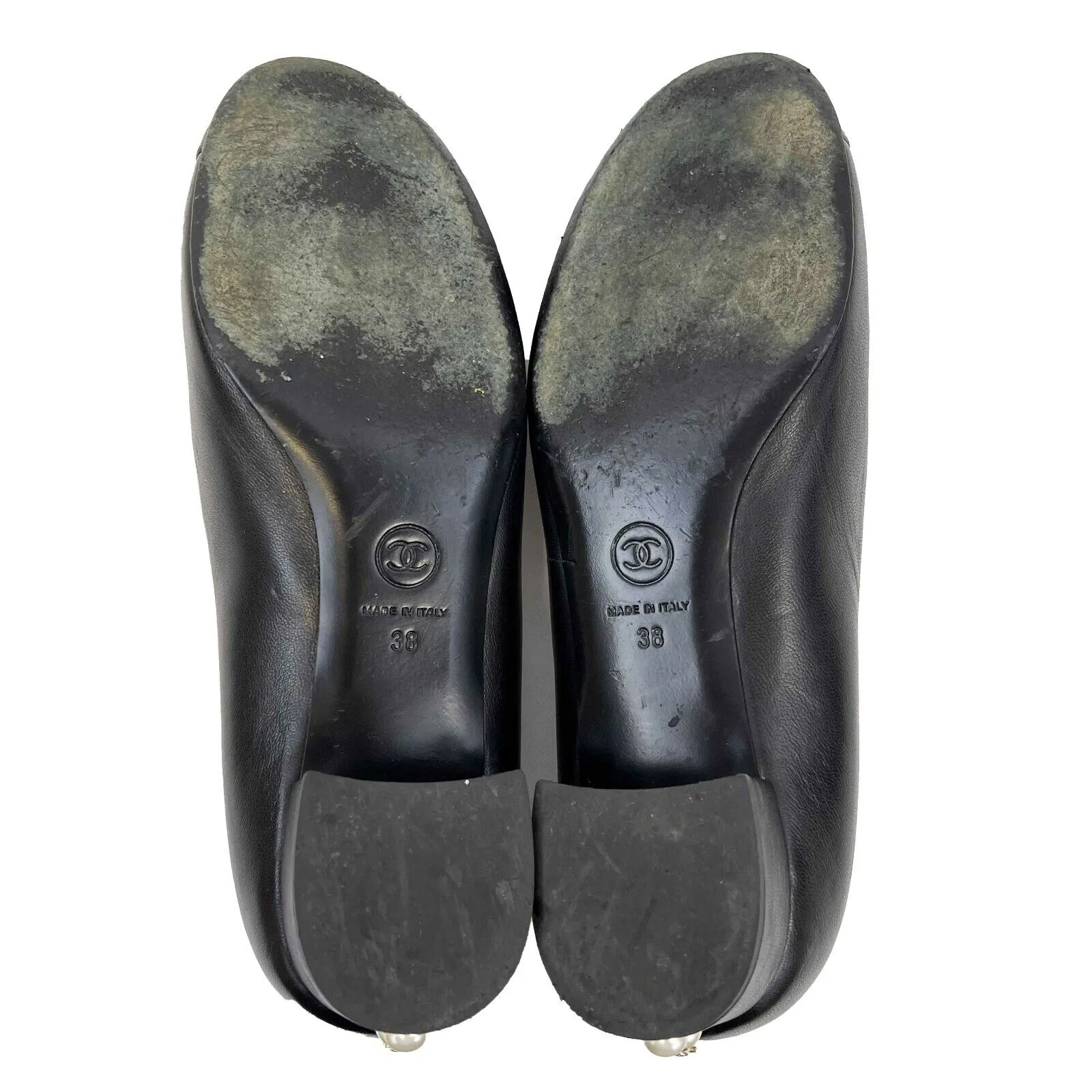Chanel Black Lambskin Leather Pearl CC Logo Round Toe Low Block Heel Pump - 38/8