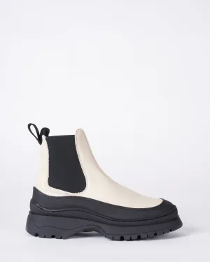 chelsea - short lug sole boot