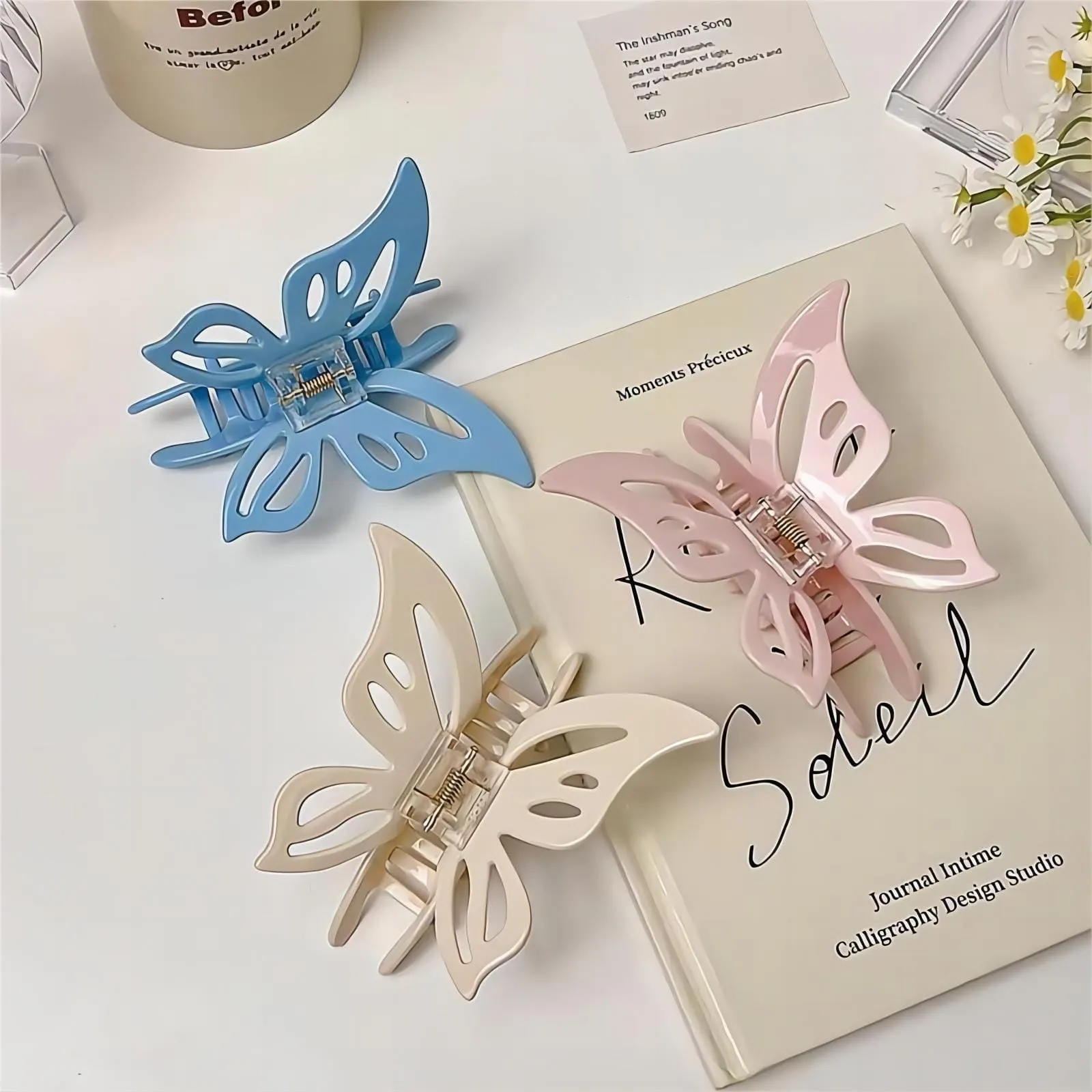 Chic Hollowed-out Butterfly Chignon Claw Clip Hair Clip