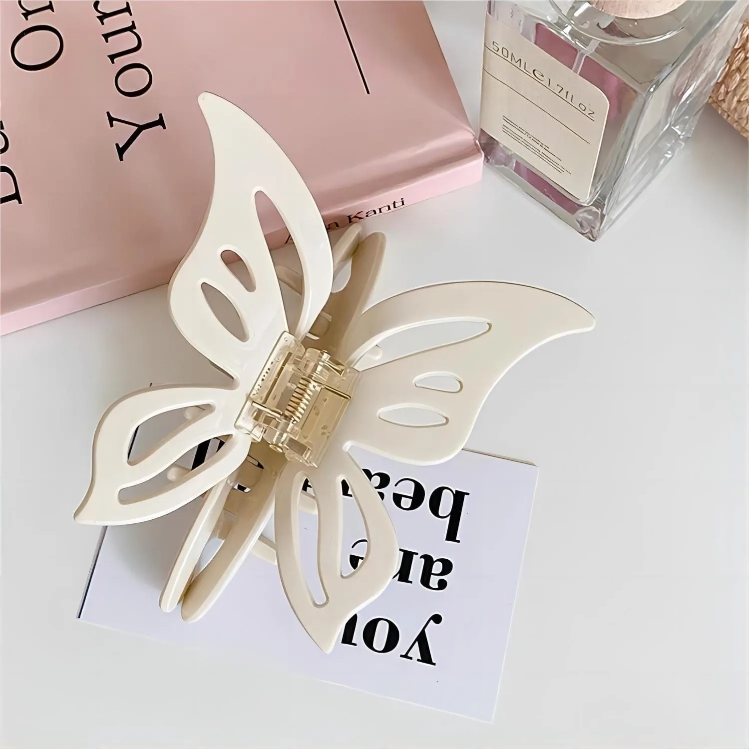 Chic Hollowed-out Butterfly Chignon Claw Clip Hair Clip