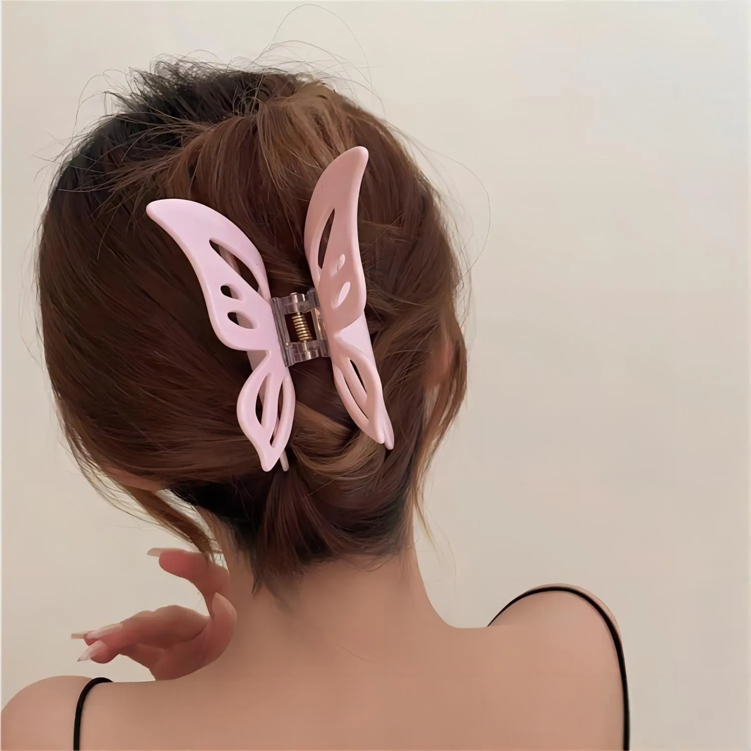 Chic Hollowed-out Butterfly Chignon Claw Clip Hair Clip
