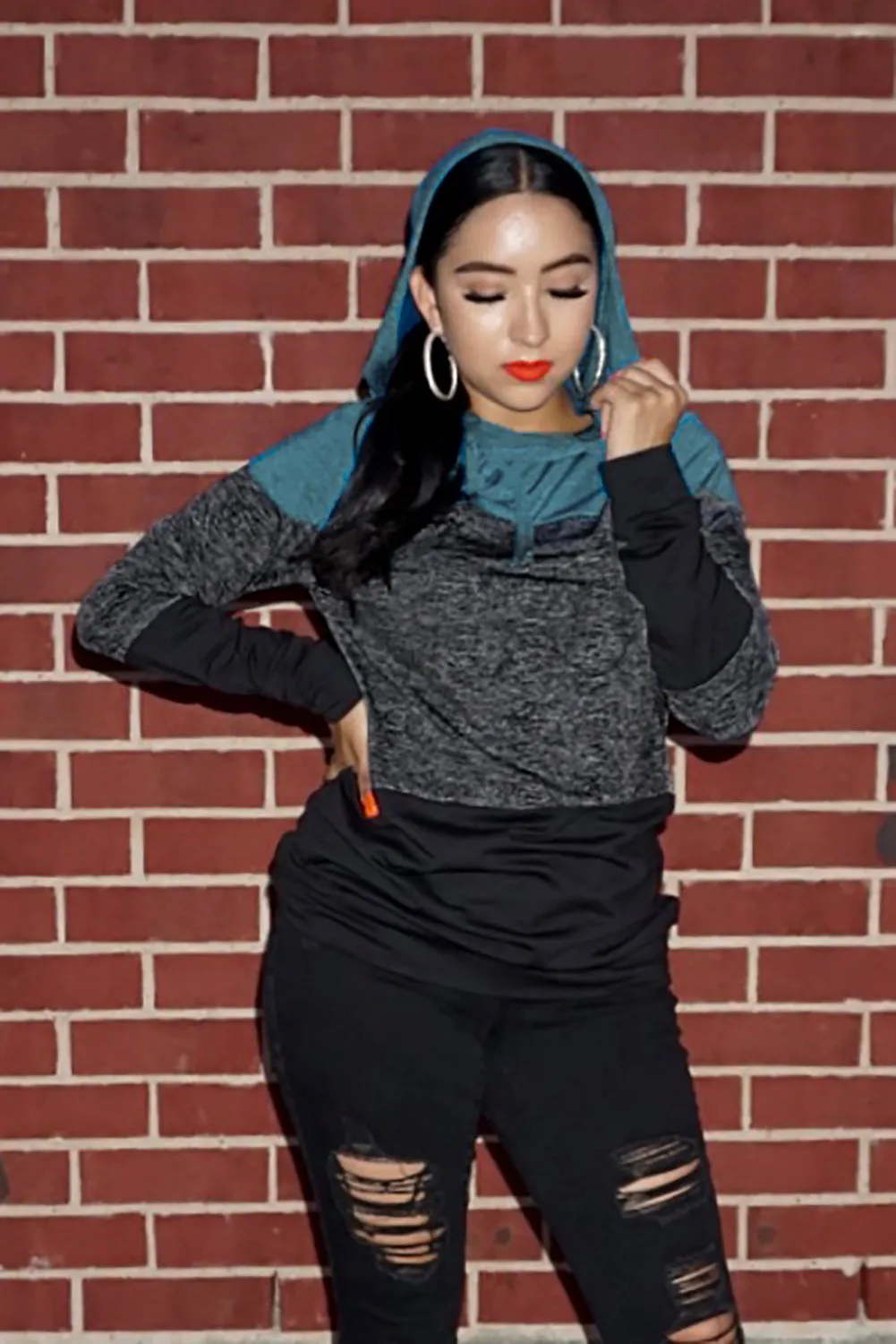 Color Block Long Sleeve Pullover Knit Hoodie