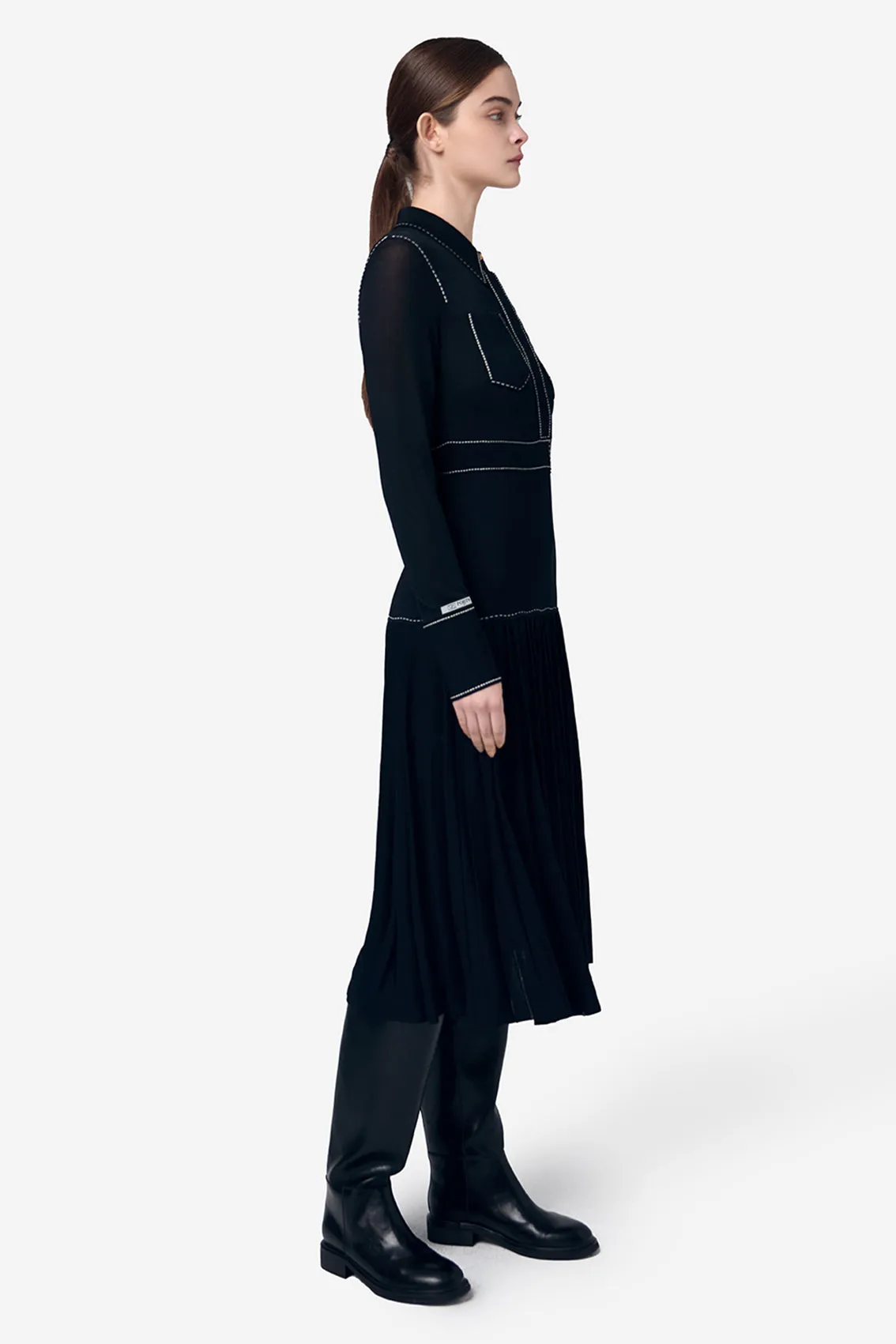 CONTRAST STITCHING STAND COLLAR KNITTED DRESS