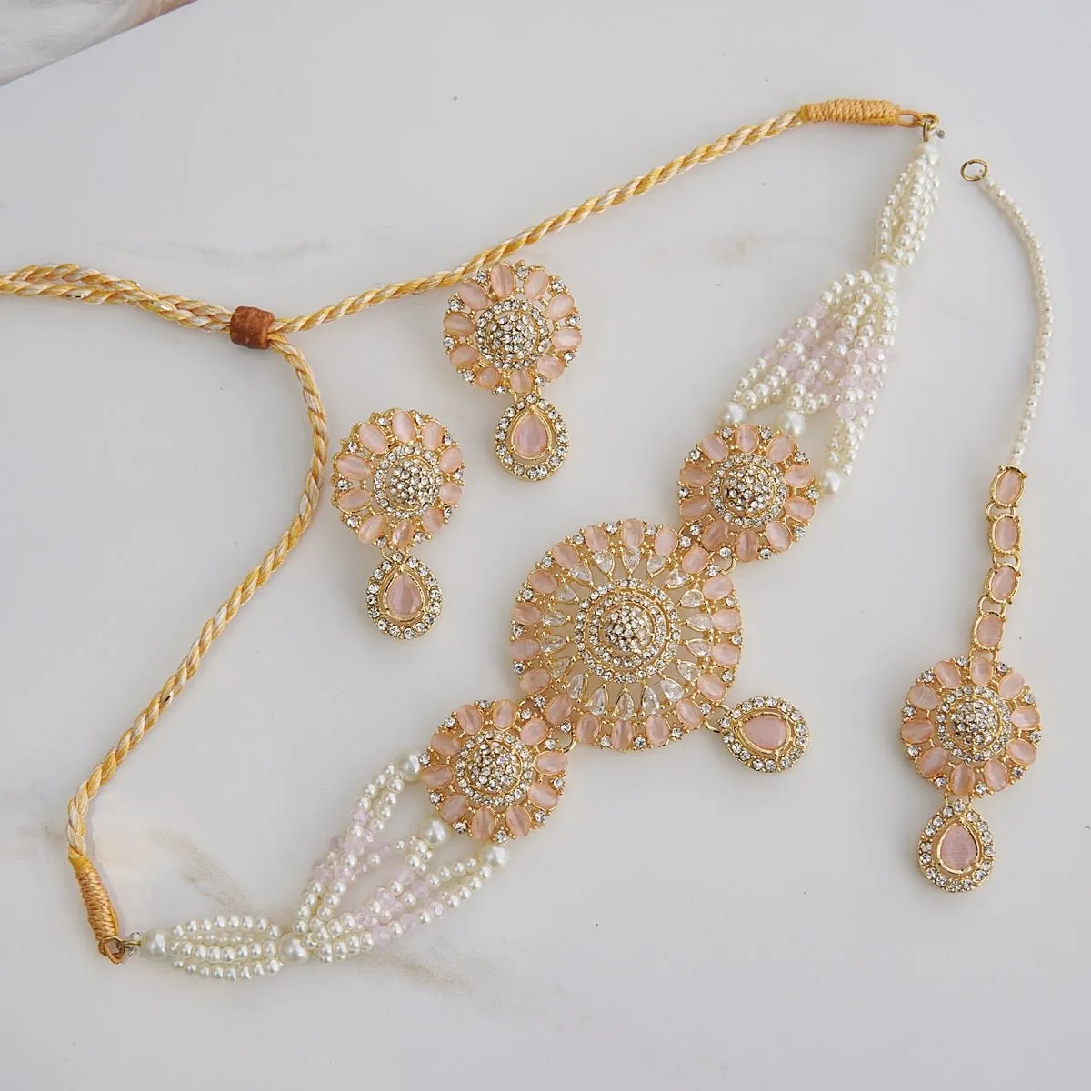 Cubics Pearls Pretty Guluband Set