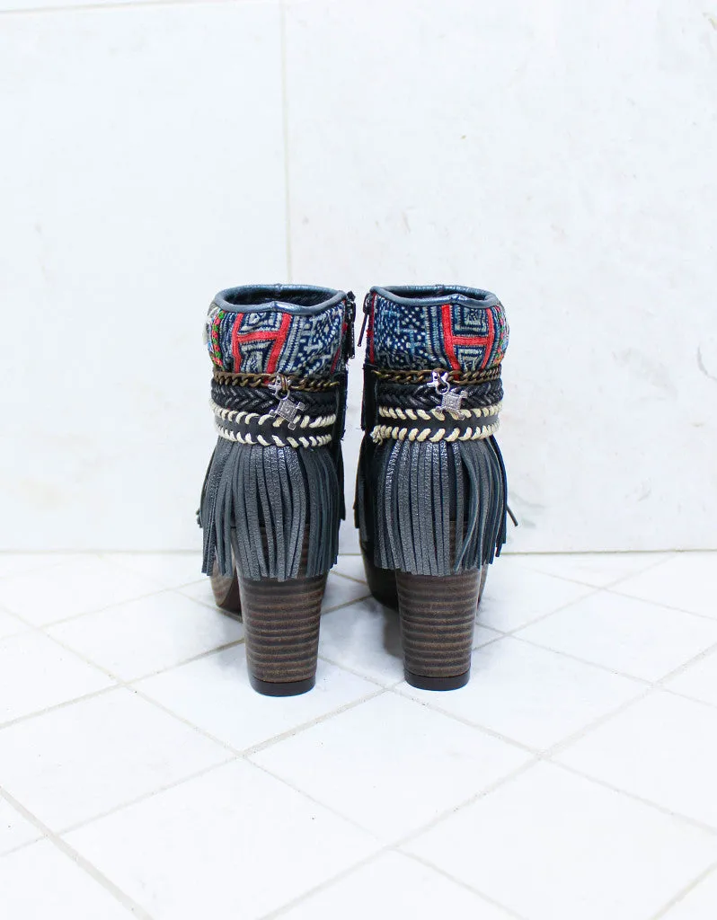 Custom Made High Heel Boho Boots in Black | SIZE 40