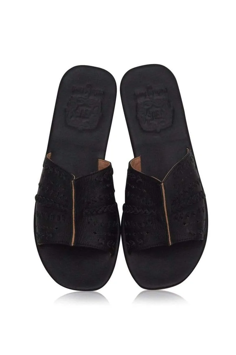Dolce Vita Slide Shoes in Black
