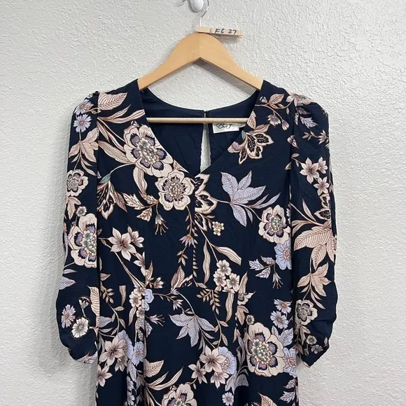 ELIZA J NAVY BLUE FLORAL PRINT 3/4 SLEEVE CREPE FIT &amp; FLARE MIDI DRESS Size 6
