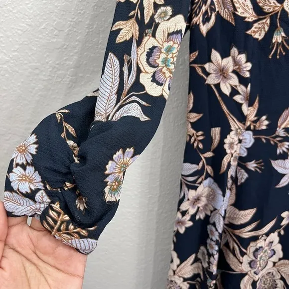 ELIZA J NAVY BLUE FLORAL PRINT 3/4 SLEEVE CREPE FIT &amp; FLARE MIDI DRESS Size 6