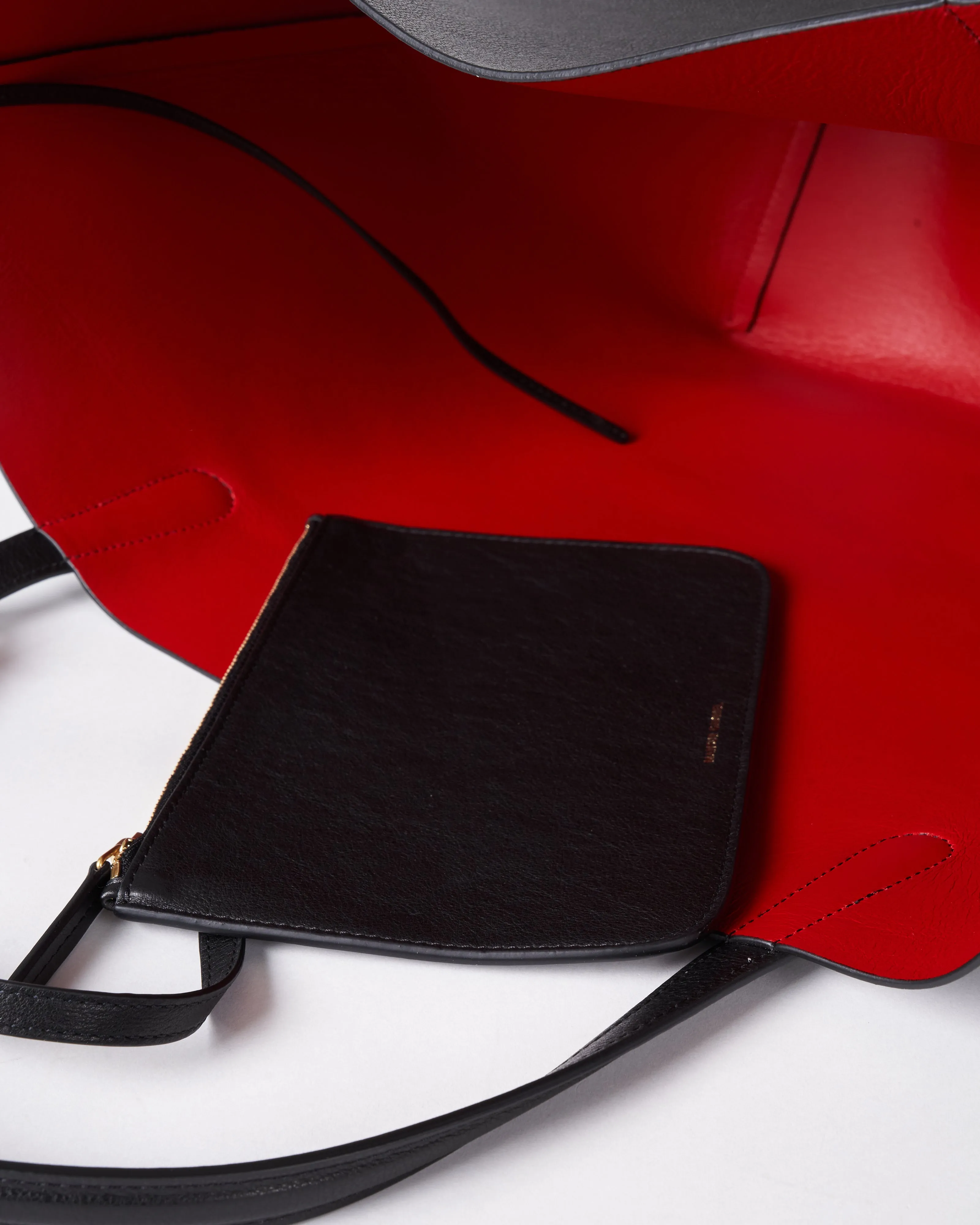 everyday soft tote - black/flamma