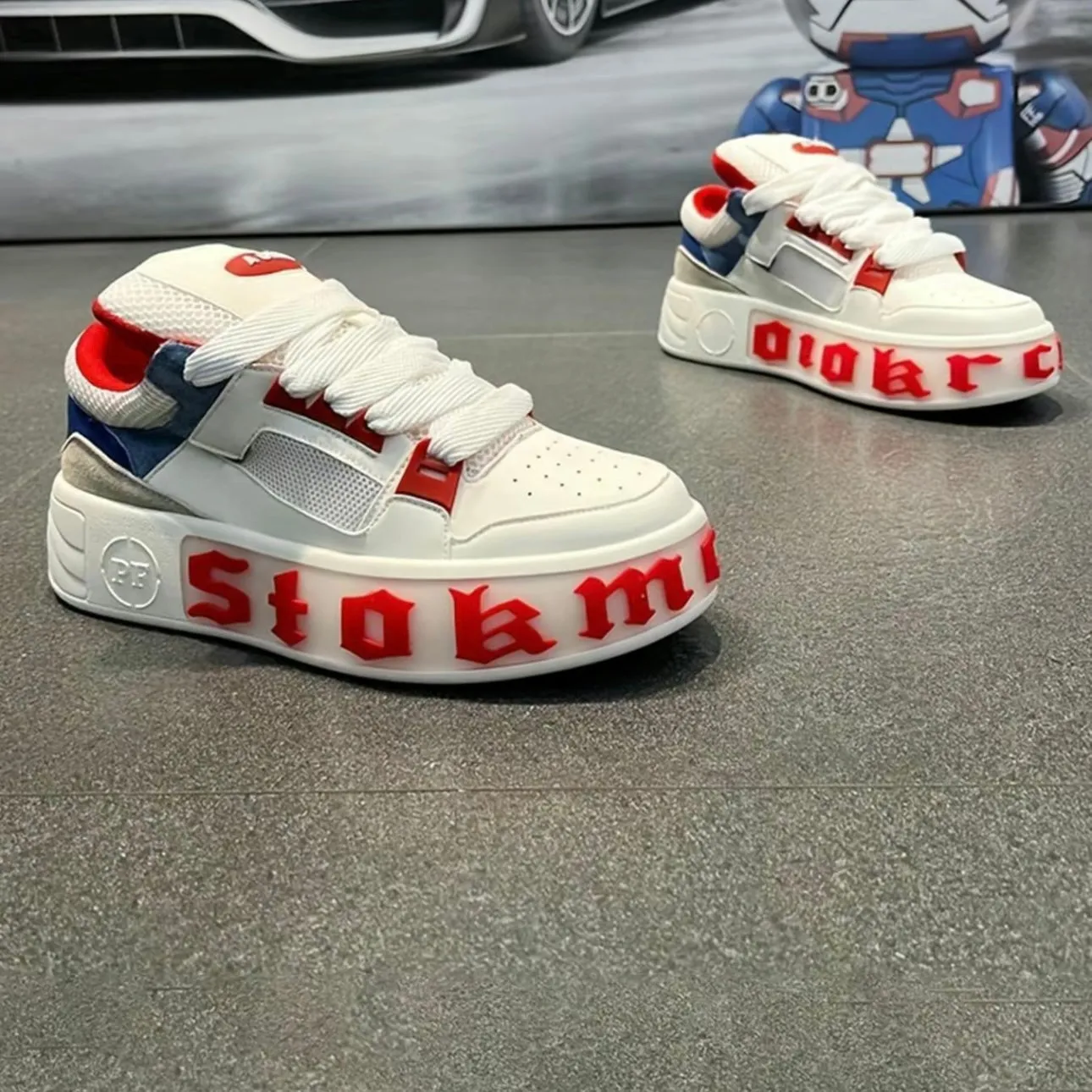 Fashionable Colorblock Sneakers