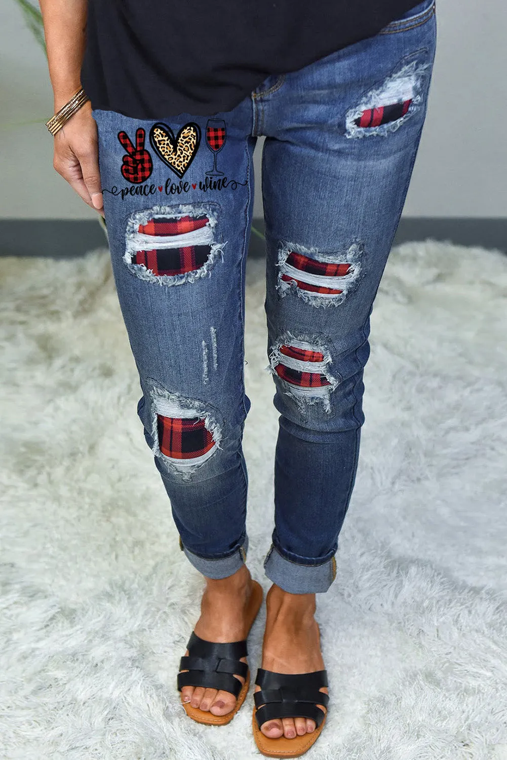 Floral Patch Destroyed Skinny Jeans