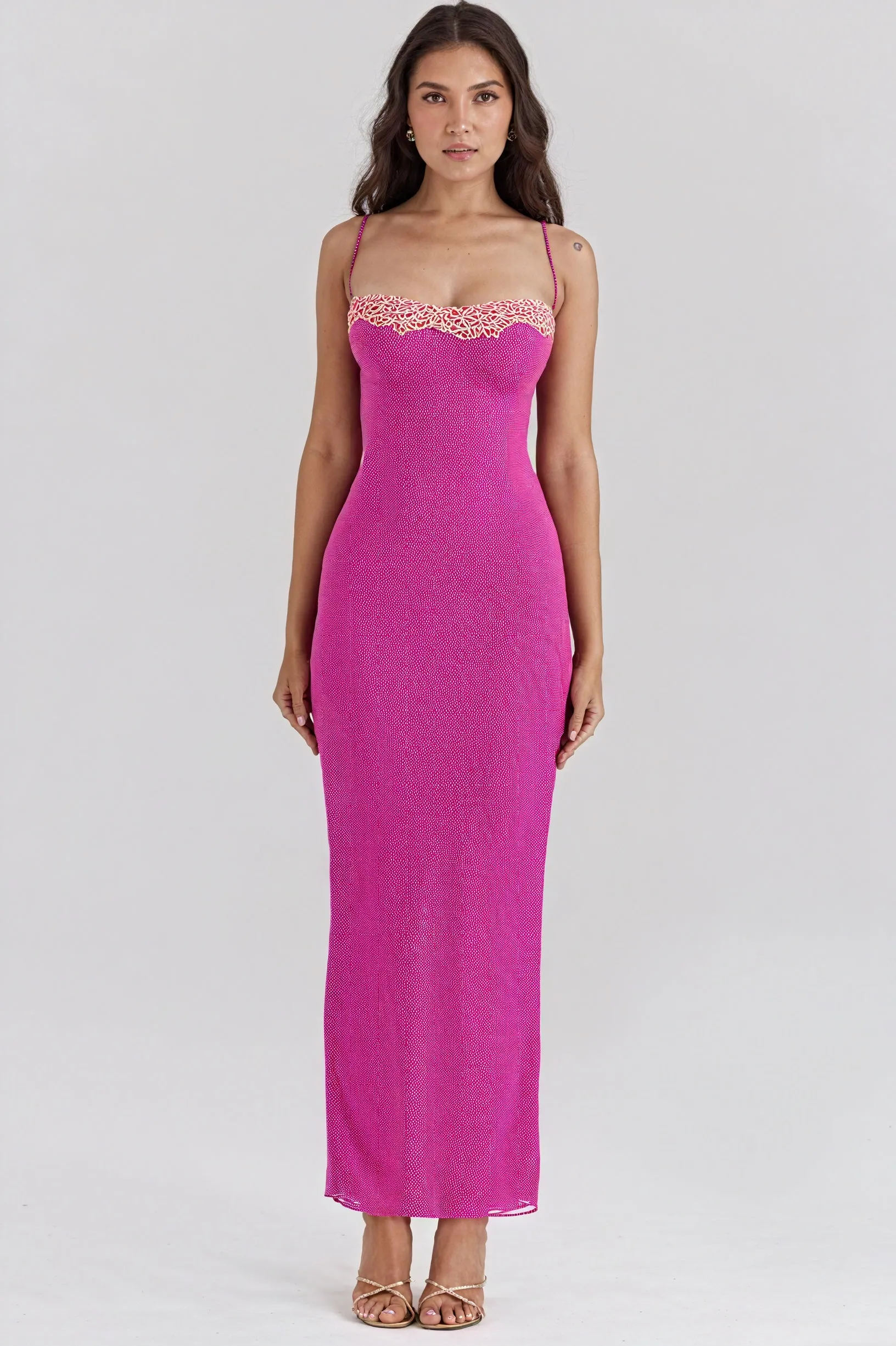Form-Fitting Maxi Dress with Sweetheart Neckline
