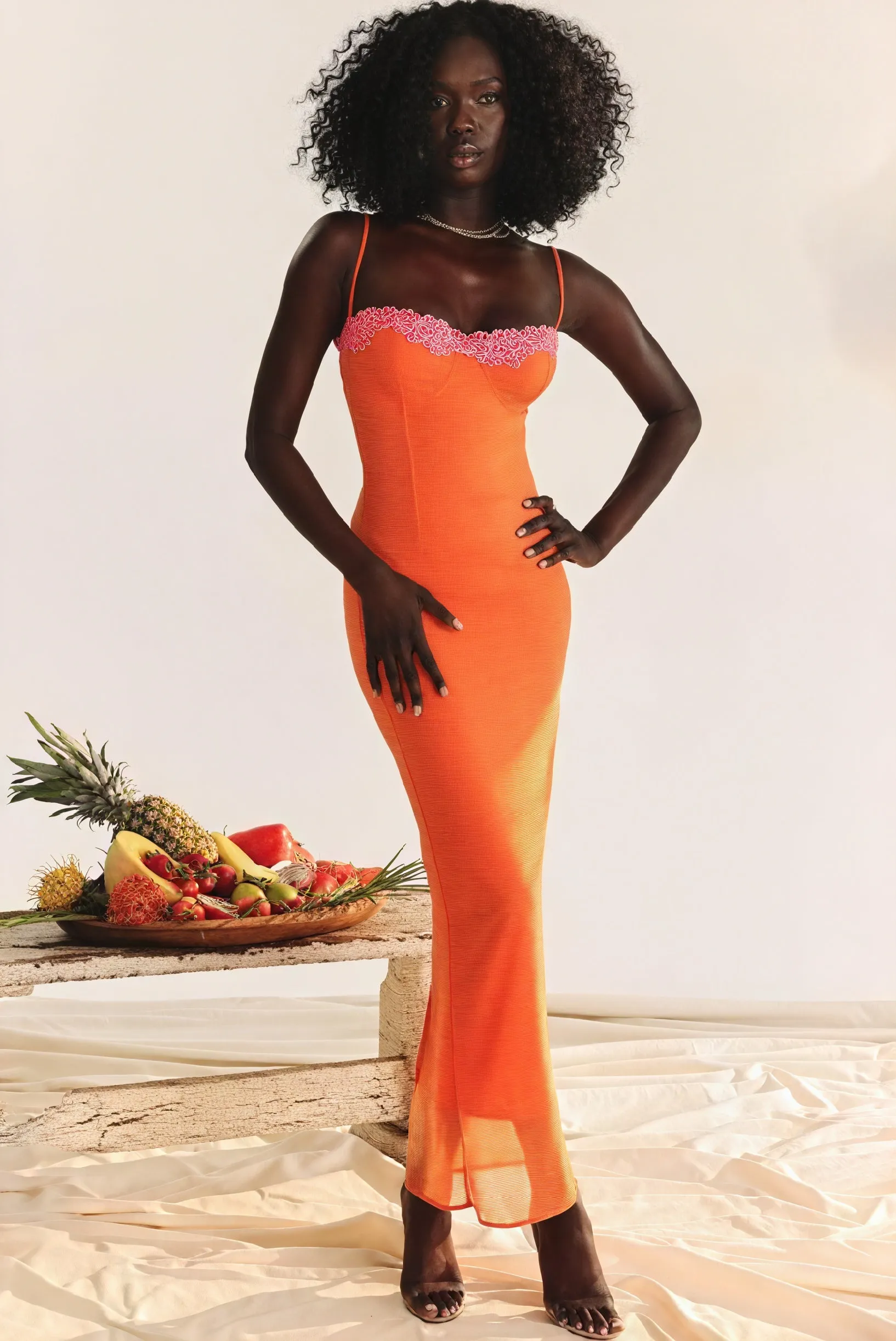 Form-Fitting Maxi Dress with Sweetheart Neckline