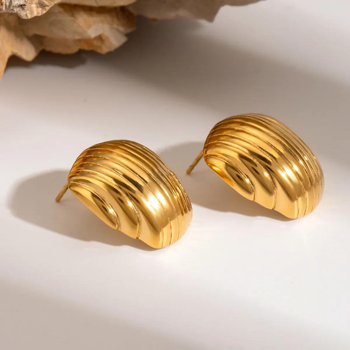 Geometric Minimalist Vertical Pleated Hollow Half Round Earrings