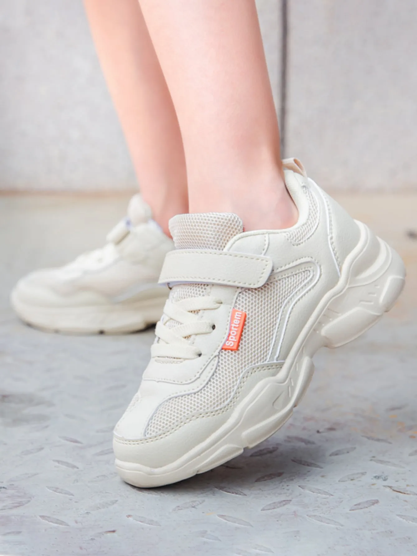 Girls Minimalist Hook-and-loop Fastener Strap Sneakers- FD