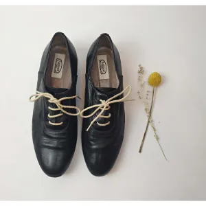 Habbot black soft leather laceup shoes with leather lining size 38
