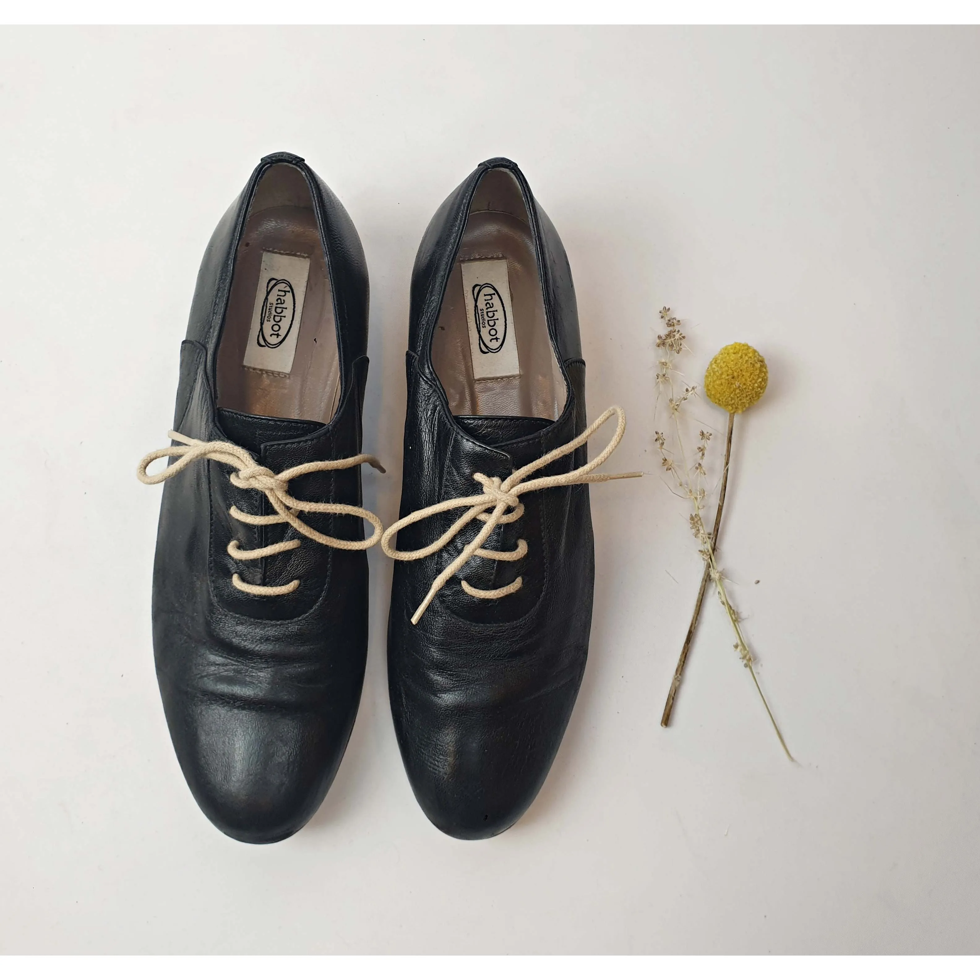 Habbot black soft leather laceup shoes with leather lining size 38