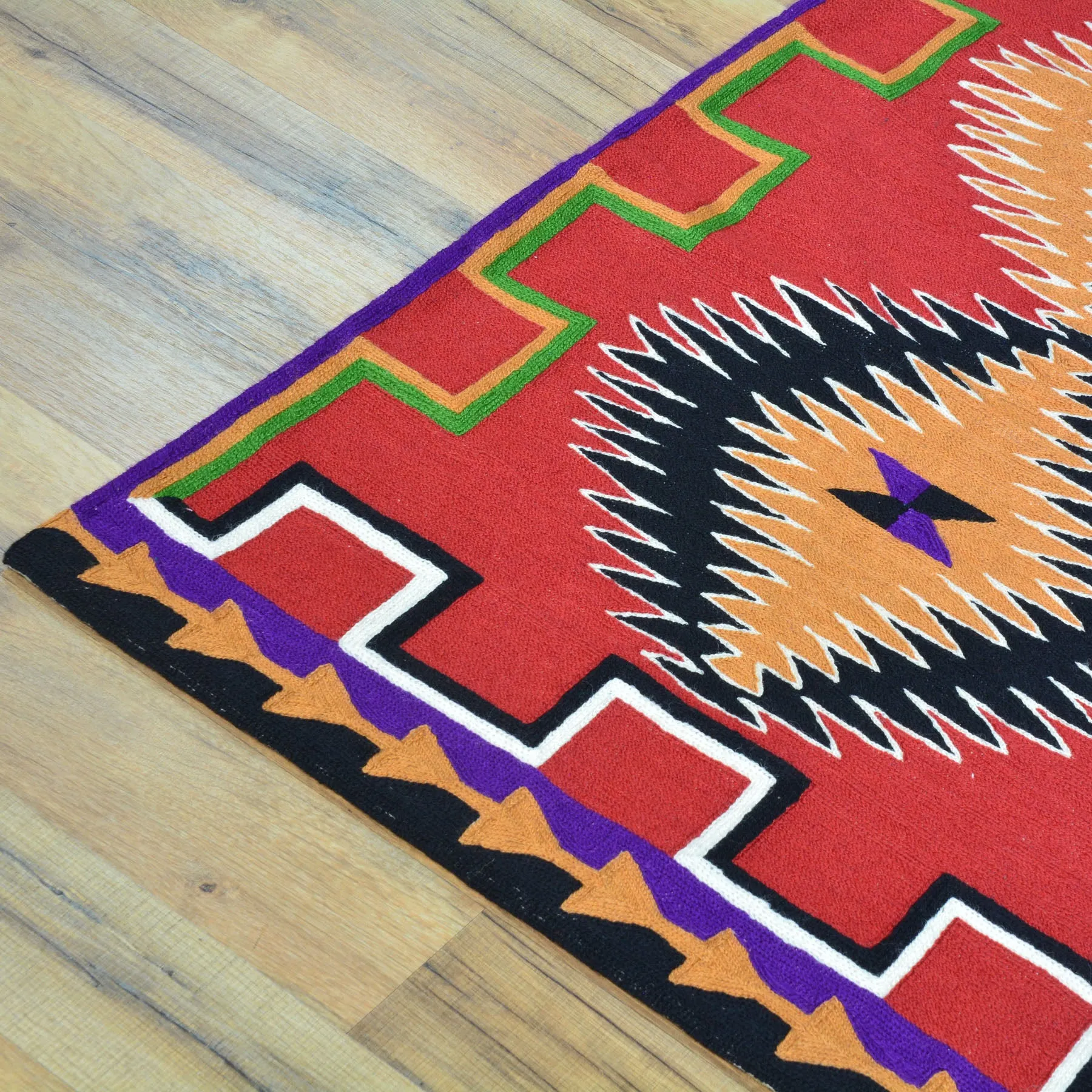 Hand-Woven Kashmiri Chain-Stitched Handmade Wool Rug (Size 4.0 X 5.11) Cwral-9282