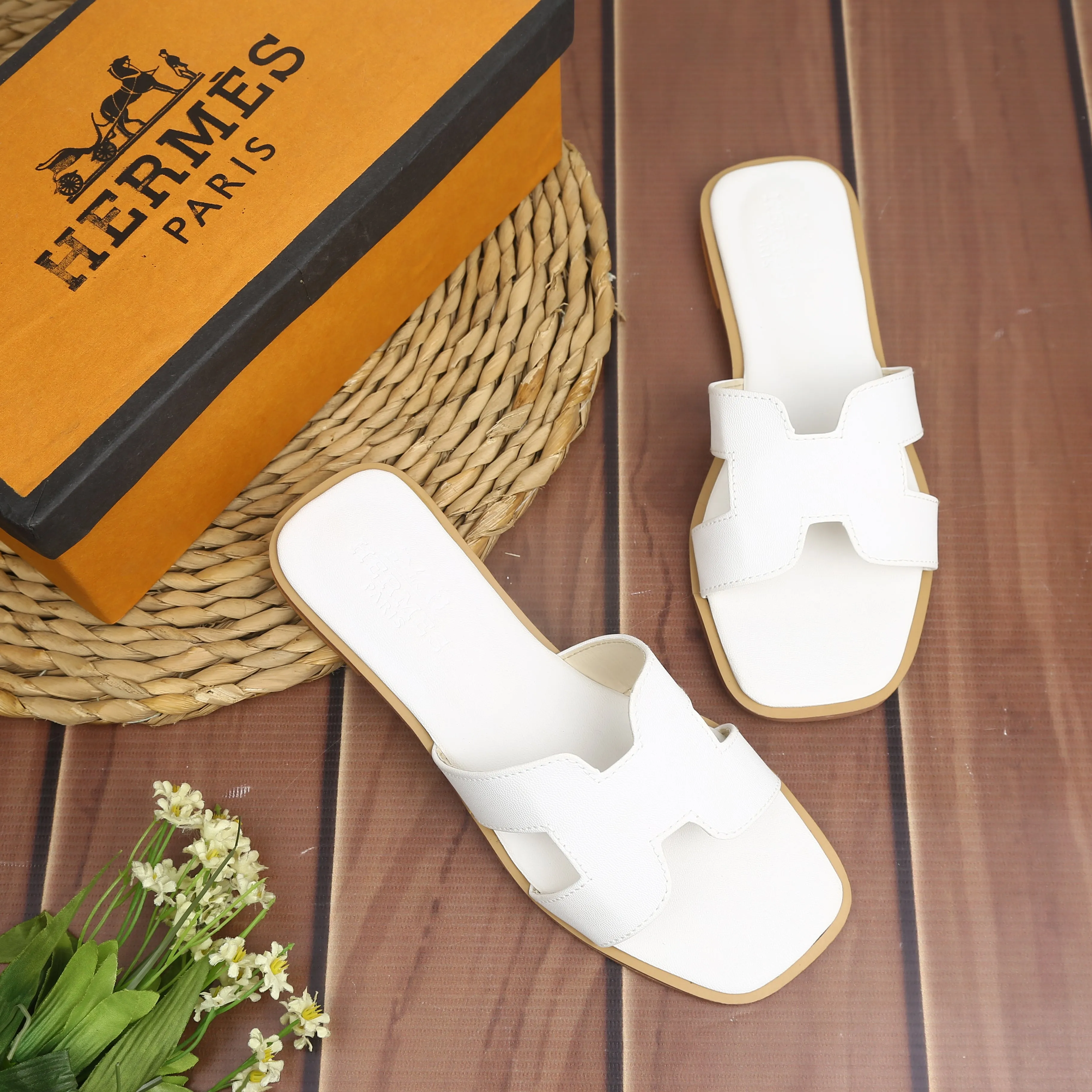 Hermes White
