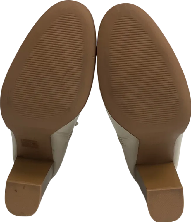 Ideal shoes Cream Round Toe Stacked Heel Ankle Boots UK 6 EU 39 👠