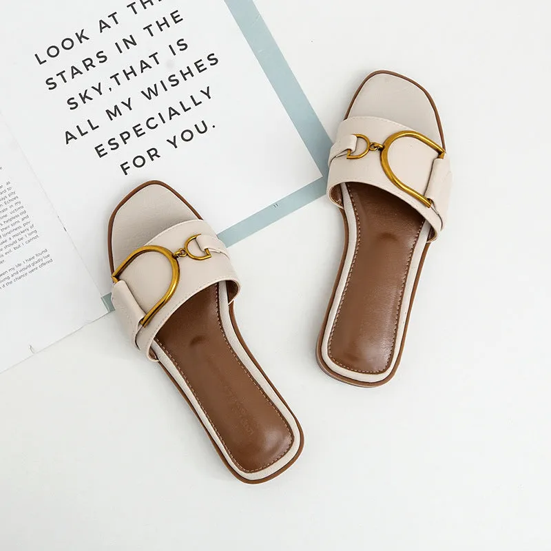 INSTOCK- Women fashionable all-match outdoor wear flip flops flat