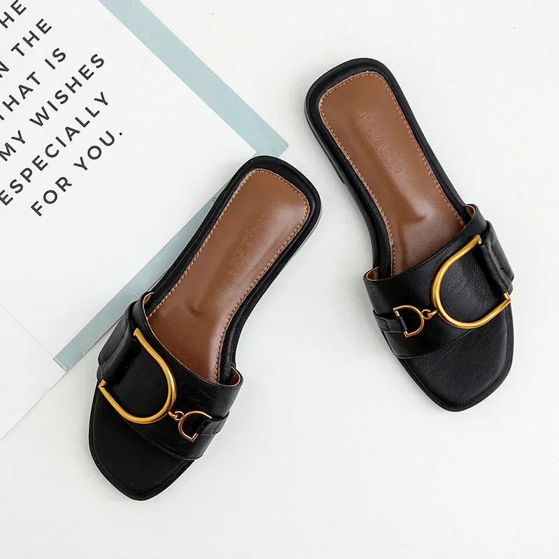 INSTOCK- Women fashionable all-match outdoor wear flip flops flat